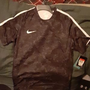 Nike dri-fit t-shirt